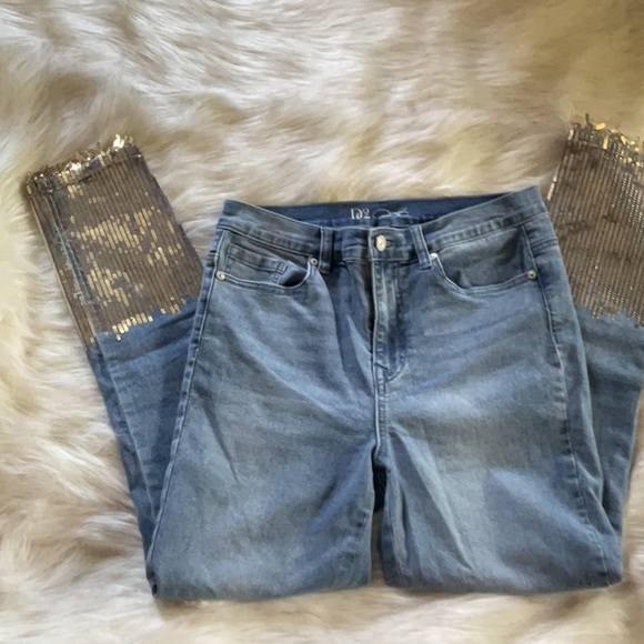 DG2 Jeans with Sequin Detail - Picture 1 of 3